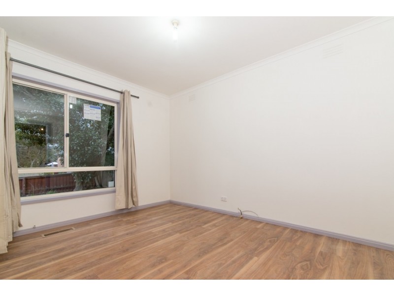 53 Blazey Road, Croydon South VIC 3136