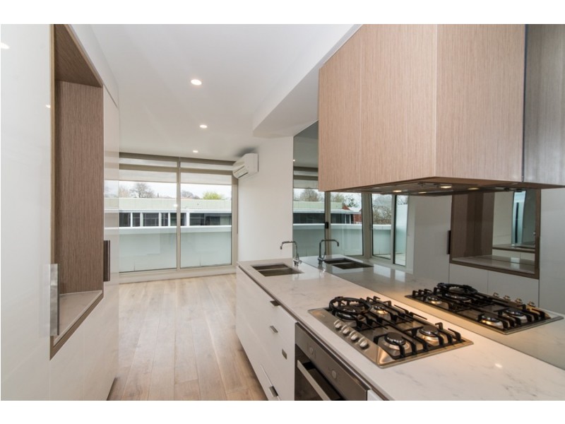 302/629 Canterbury Road, Surrey Hills VIC 3127