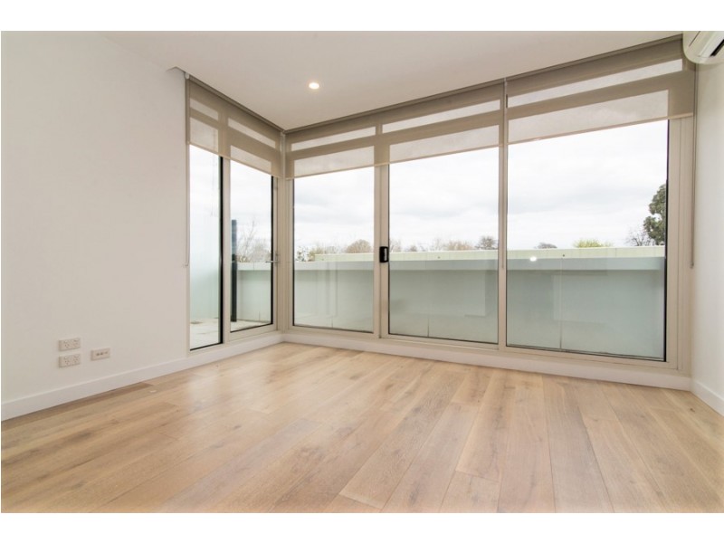 302/629 Canterbury Road, Surrey Hills VIC 3127