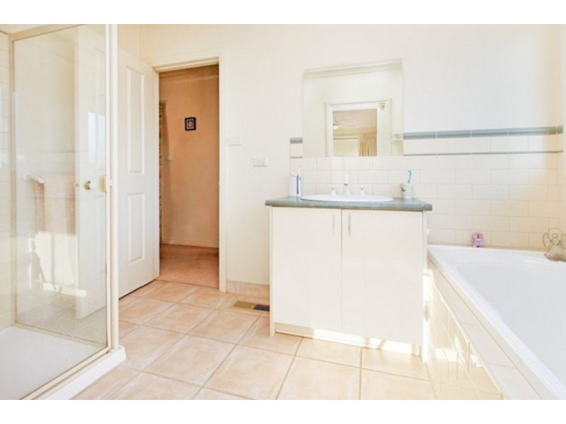 3/12 Mirabel Avenue, Ringwood East VIC 3135