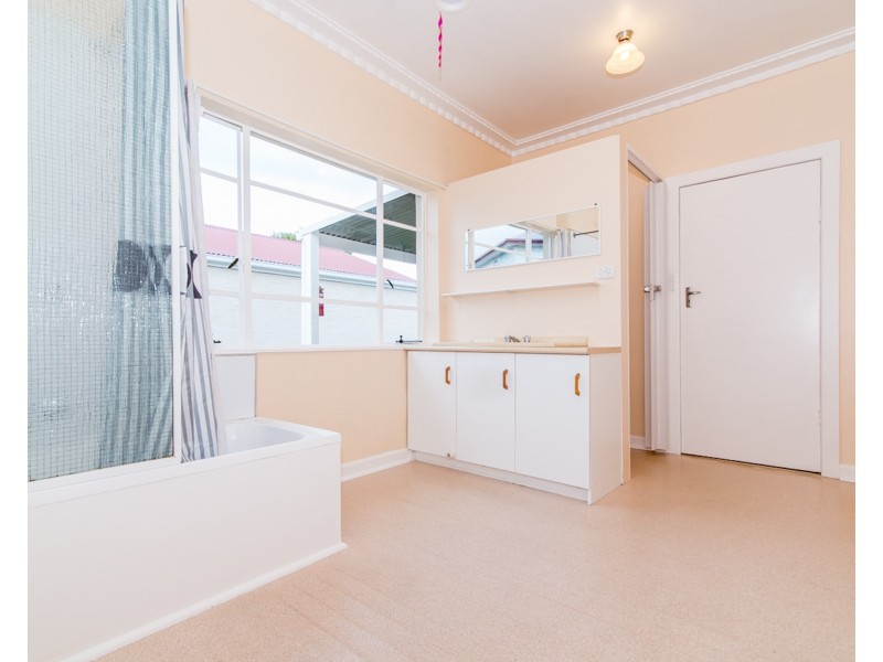 1/55 Bedford Road, Ringwood East VIC 3135