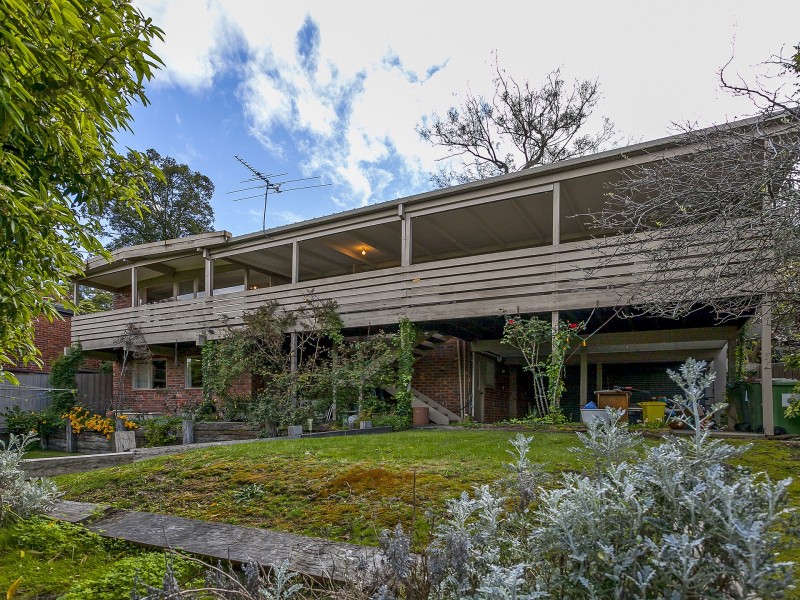 23 Byways Drive, Ringwood East VIC 3135