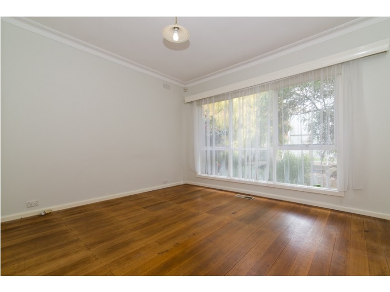 35 Lenna Street, Burwood East VIC 3151