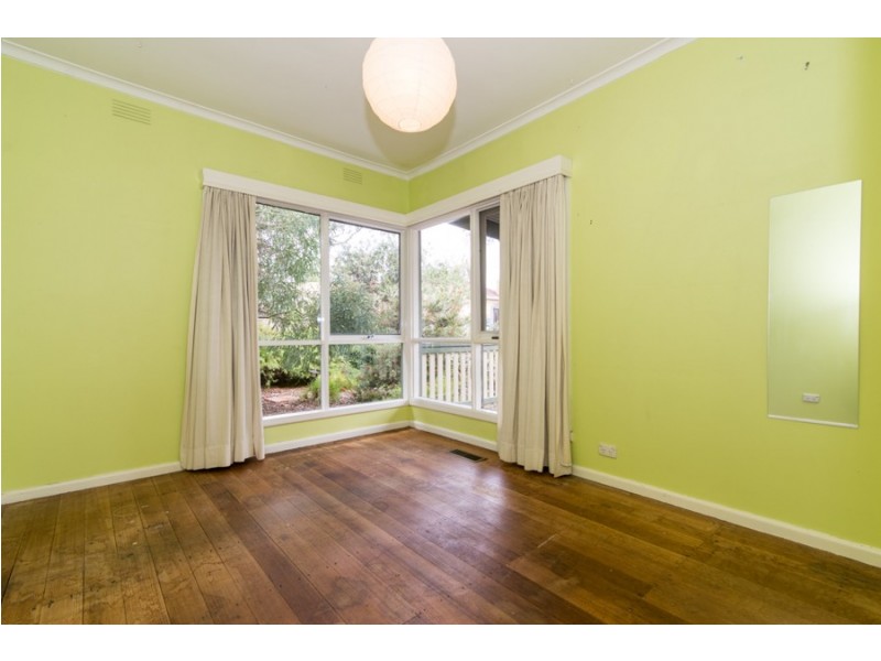 35 Lenna Street, Burwood East VIC 3151