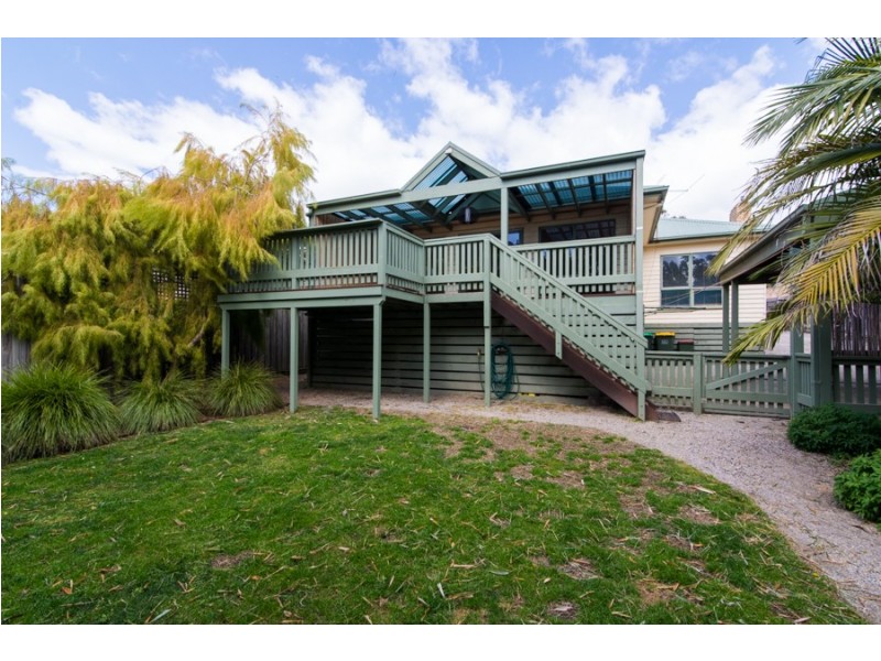 35 Lenna Street, Burwood East VIC 3151