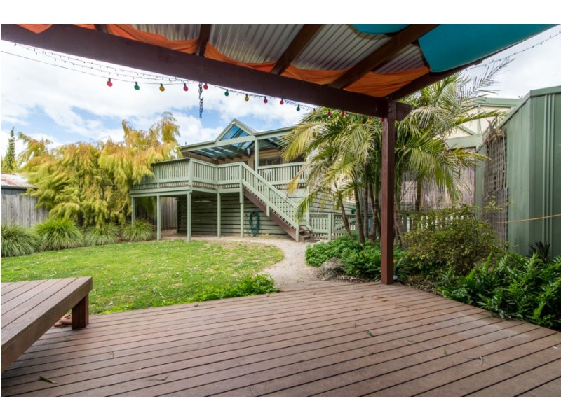 35 Lenna Street, Burwood East VIC 3151