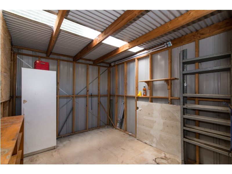 35 Lenna Street, Burwood East VIC 3151