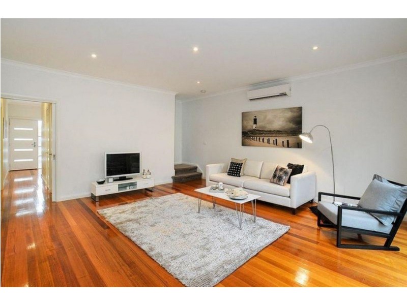 2/12 Braeside Avenue, Ringwood East VIC 3135