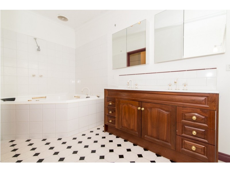 20 Valerie Court, Heathmont VIC 3135