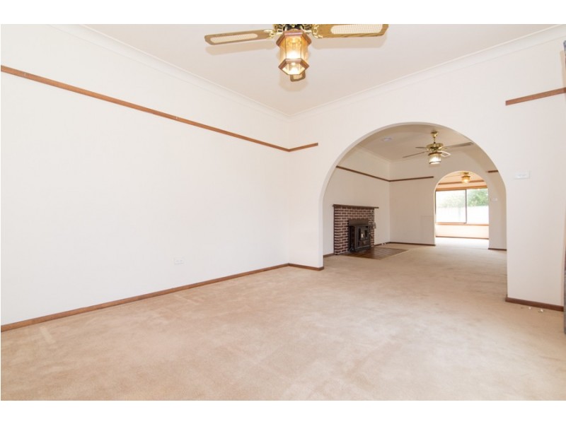 4 Harcourt Road, Boronia VIC 3155