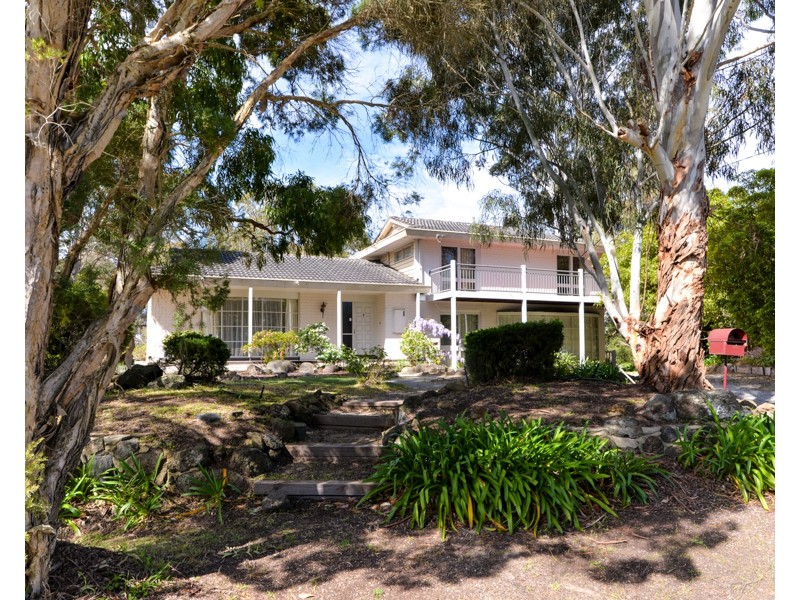 6 Cantala Crescent, Ringwood North VIC 3134