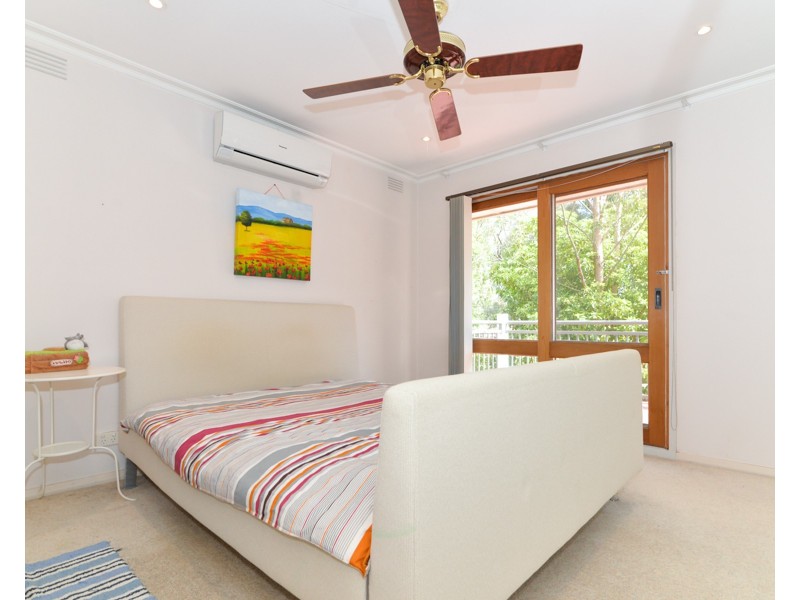 6 Cantala Crescent, Ringwood North VIC 3134