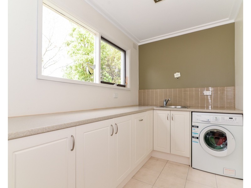 6 Cantala Crescent, Ringwood North VIC 3134