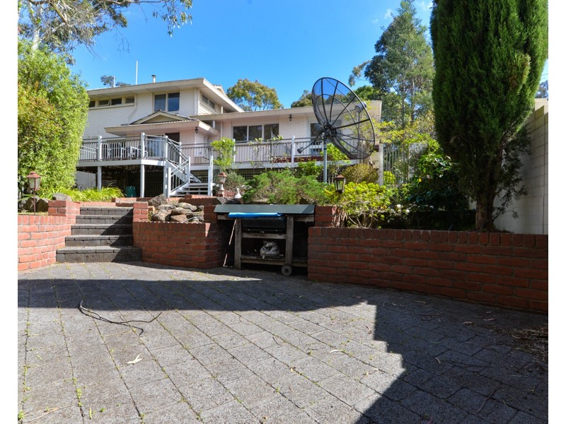 6 Cantala Crescent, Ringwood North VIC 3134