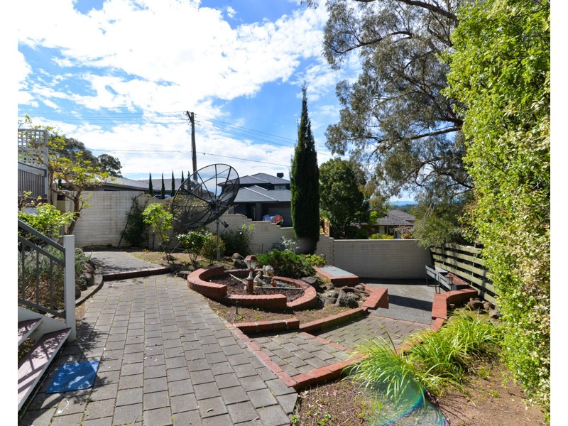 6 Cantala Crescent, Ringwood North VIC 3134