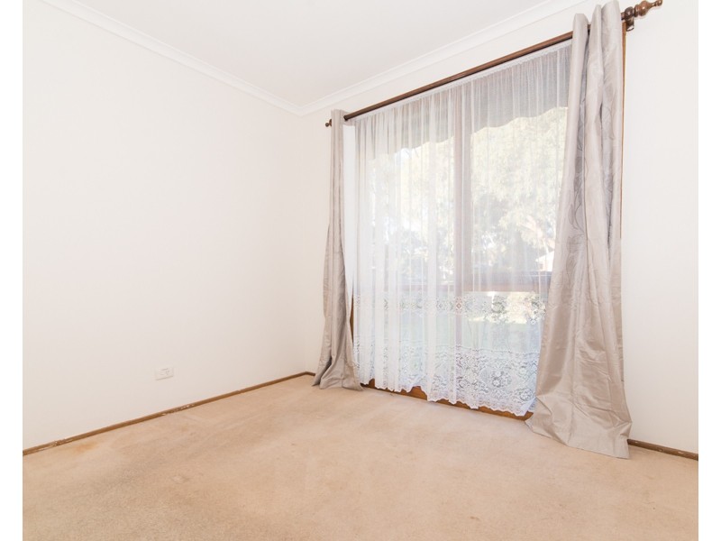 15 Mountain Heath Walk, Croydon South VIC 3136