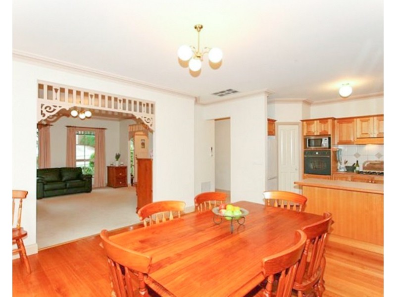 30 Casella Street, Mitcham VIC 3132