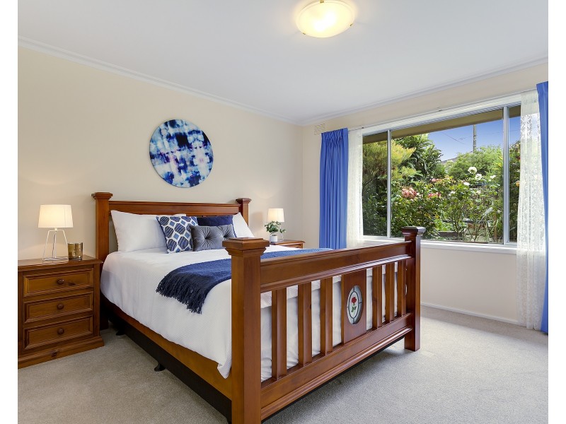 30 Winyard Drive, Mooroolbark VIC 3138