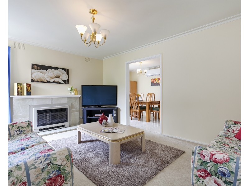 30 Winyard Drive, Mooroolbark VIC 3138