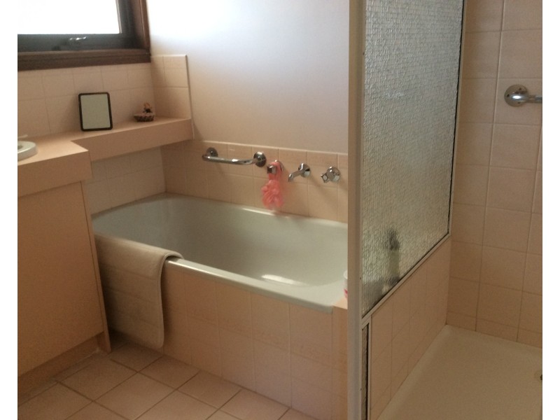 2/1 Howship Court, Ringwood East VIC 3135