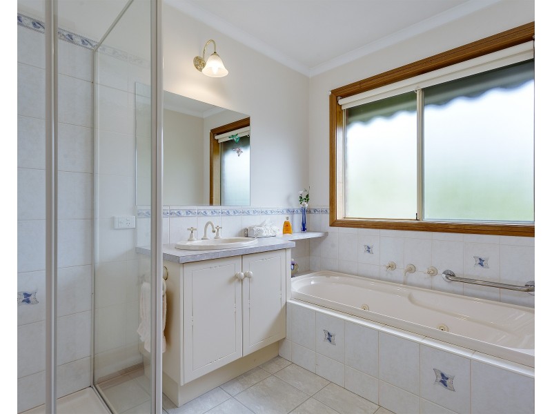 75 Billanook Way, Chirnside Park VIC 3116