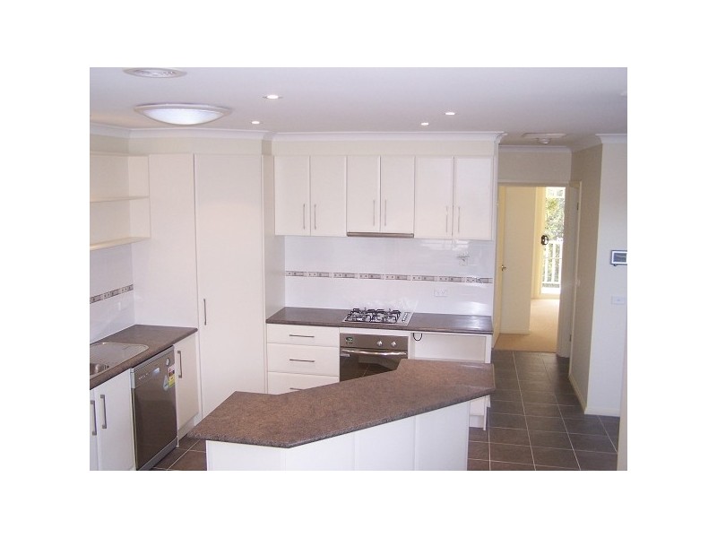 2/11 Colman Rd, Warranwood VIC 3134