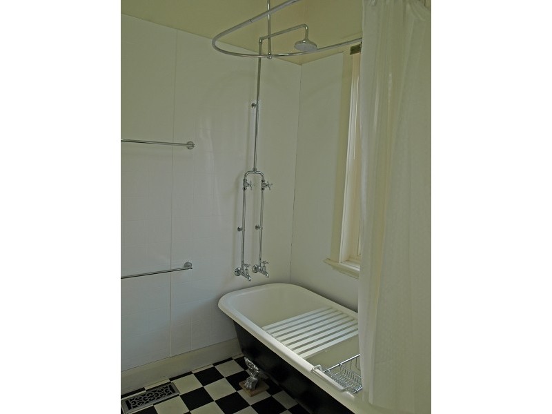 211 Wonga Road, Warranwood VIC 3134