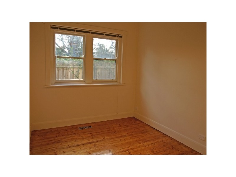 211 Wonga Road, Warranwood VIC 3134