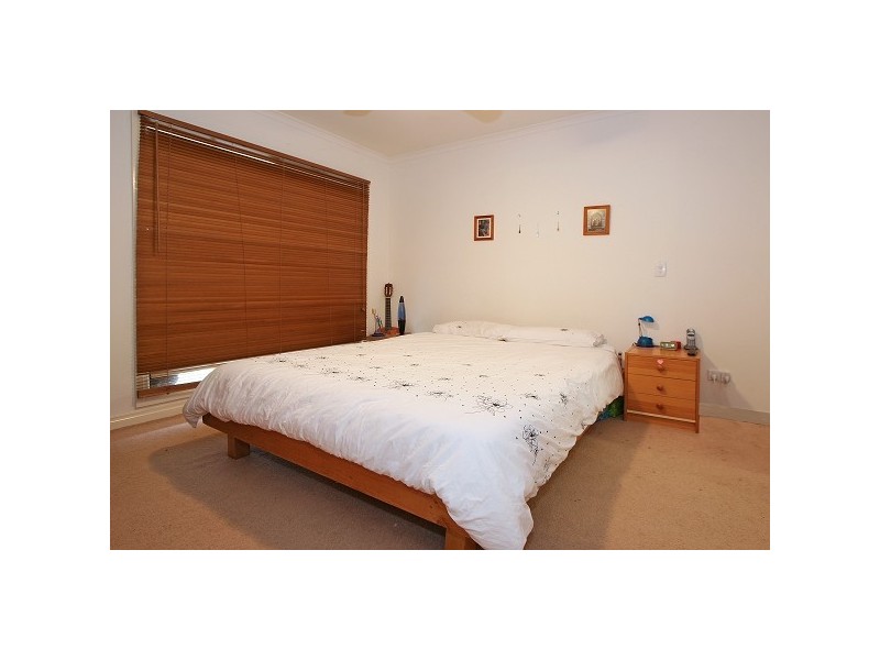 2/5 Gordon Street, Croydon VIC 3136