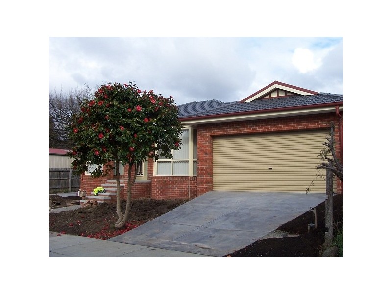 4 Vincent Street, Bayswater VIC 3153