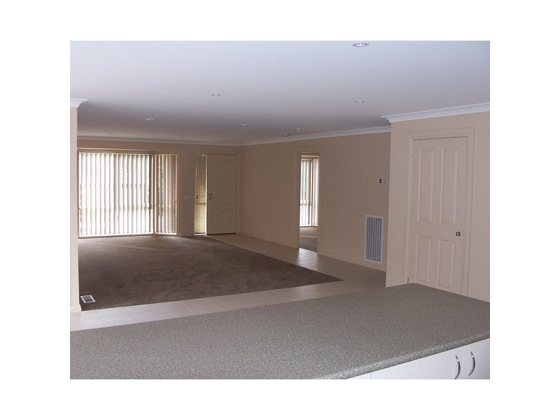 4 Vincent Street, Bayswater VIC 3153