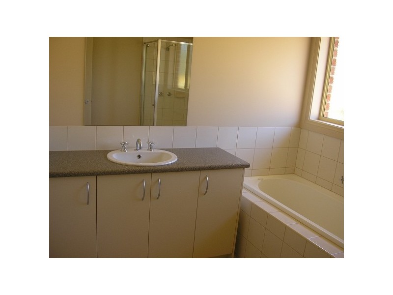 4 Vincent Street, Bayswater VIC 3153