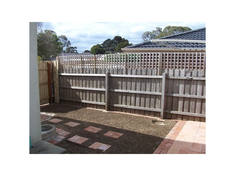 6 Vincent Street, Bayswater VIC 3153