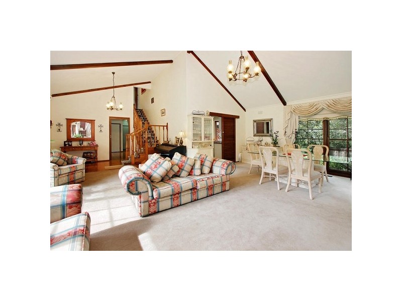 1 Cielterre Avenue, Ringwood North VIC 3134