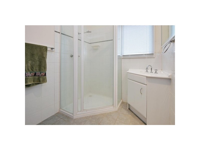 6 Stanley Ave, Ringwood East VIC 3135