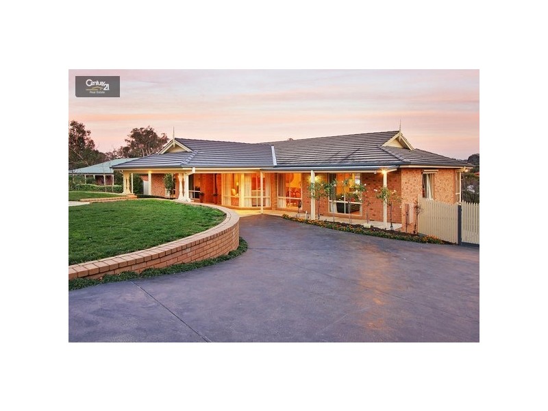 9 Waterview Crt, Croydon Hills VIC 3136