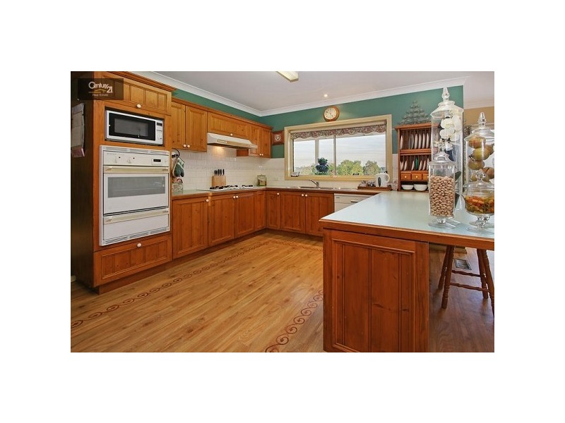 9 Waterview Crt, Croydon Hills VIC 3136