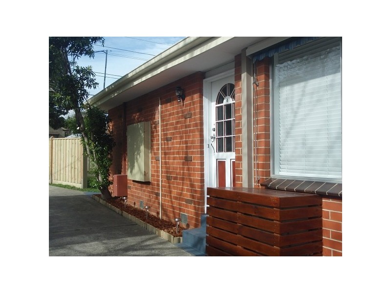 4/18 Great Ryrie St, Ringwood VIC 3134