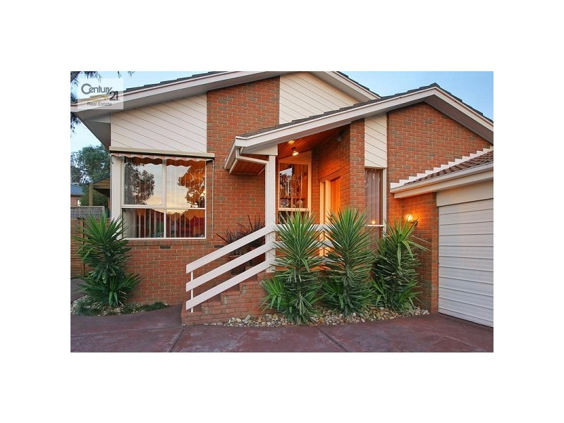 132 Nangathan Way, Croydon North VIC 3136
