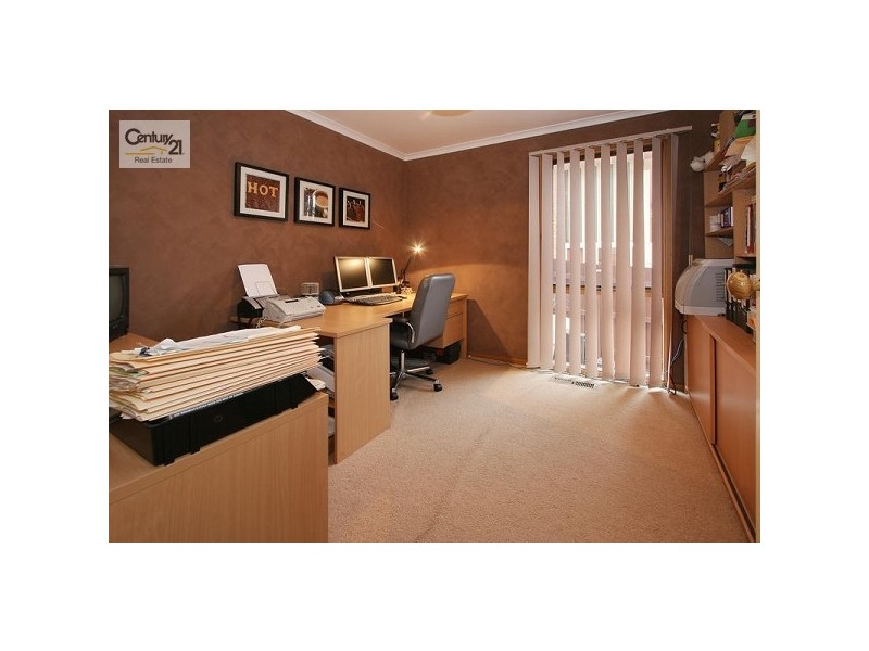 132 Nangathan Way, Croydon North VIC 3136