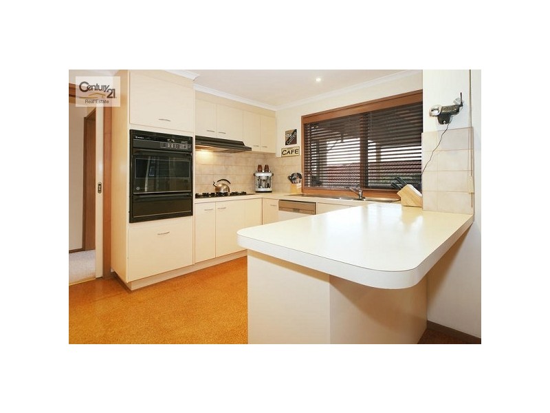 132 Nangathan Way, Croydon North VIC 3136
