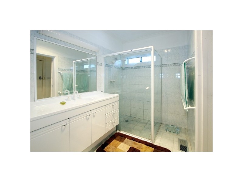 1/35 Fortuna Ave, Croydon VIC 3136