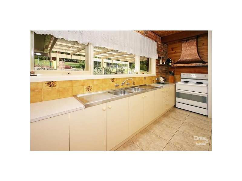 102 Warburton Hwy, Lilydale VIC 3140