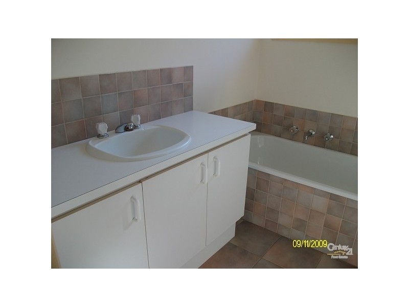 25A Holland Rd, Ringwood East VIC 3135