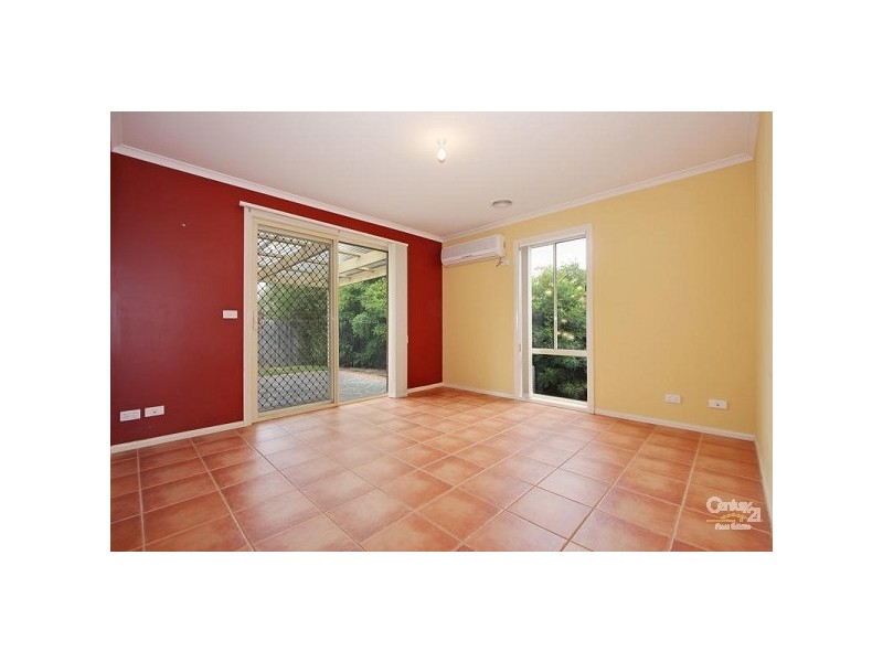 5 Tudor Crt, Narre Warren VIC 3805