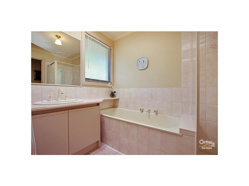 1/181 Bedford Road, Ringwood East VIC 3135