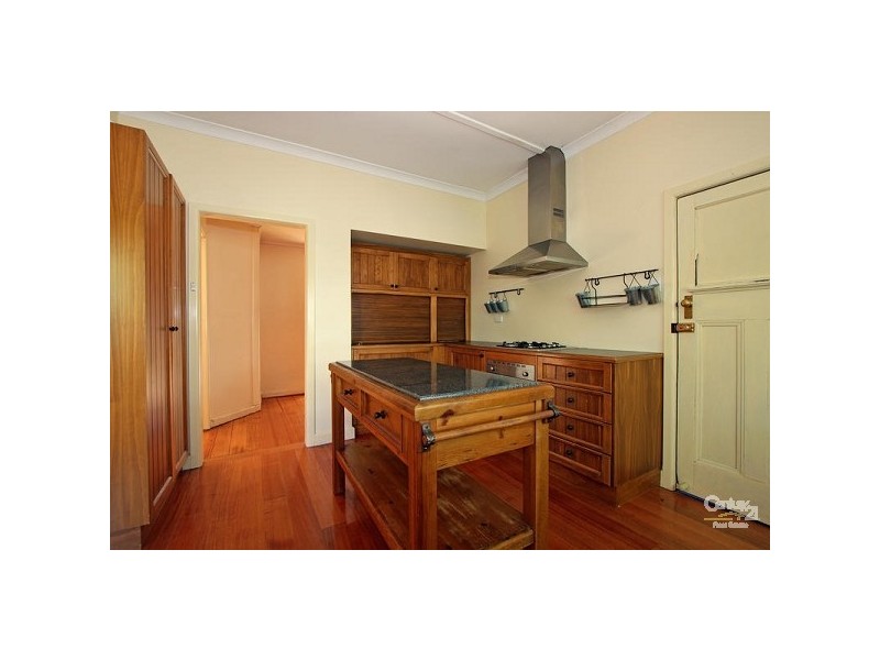 15 Alexandra Road, Ringwood East VIC 3135