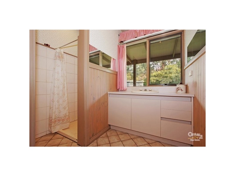 49 Ellison Street, Kinglake VIC 3763