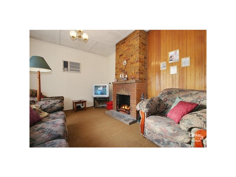 12 Allendale Road, Croydon VIC 3136