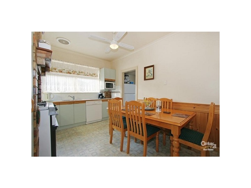 12 Allendale Road, Croydon VIC 3136